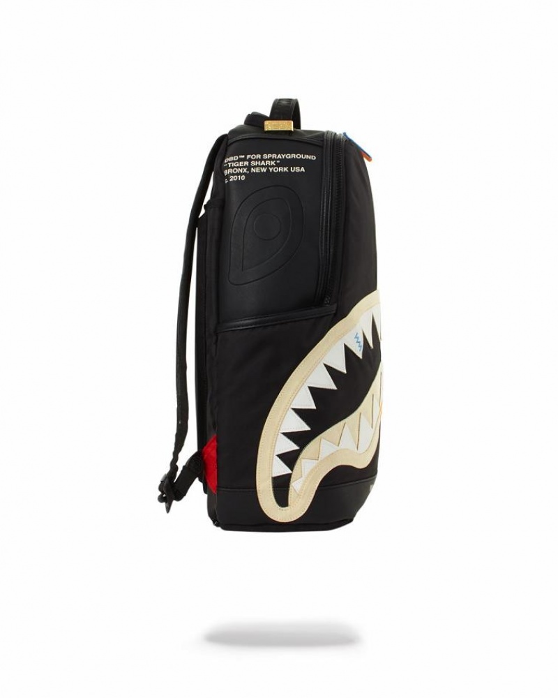 Black Men's Sprayground Bite Me Shark Backpacks | ANPF91582