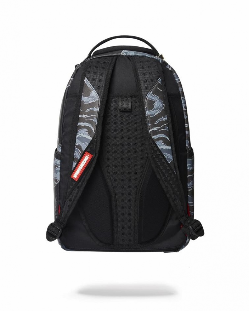 Black Men's Sprayground Dazed And Shark Backpacks | TCEZ39726