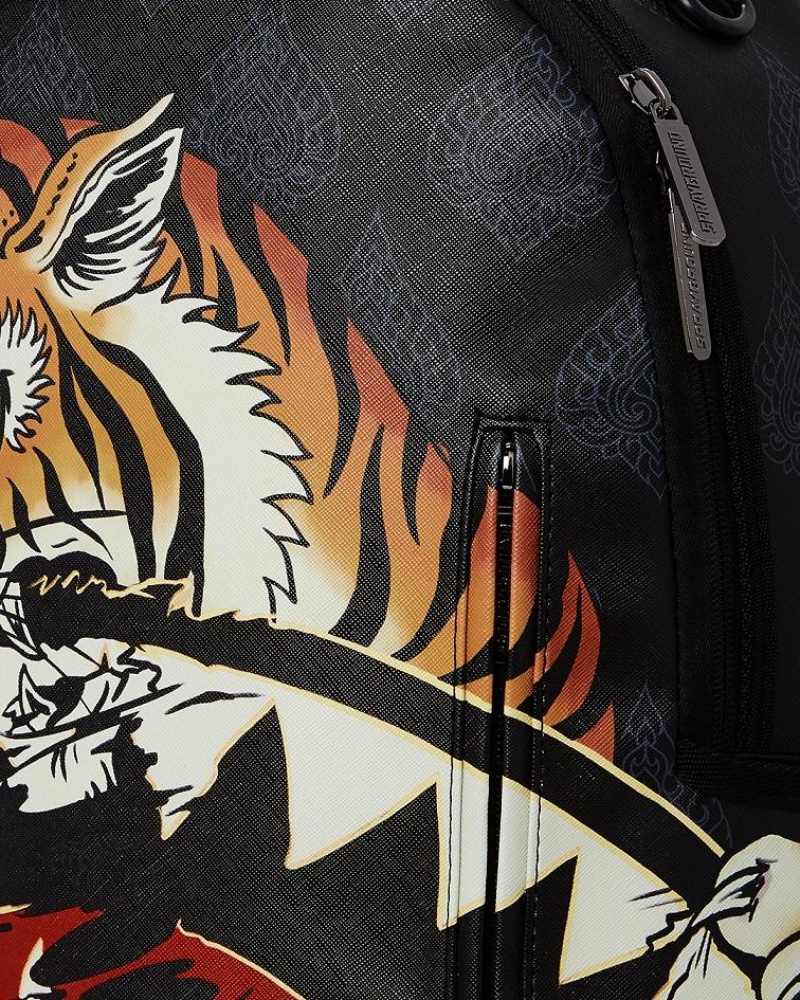 Black Men's Sprayground Year Of The Tiger Backpacks | ZNIL46871