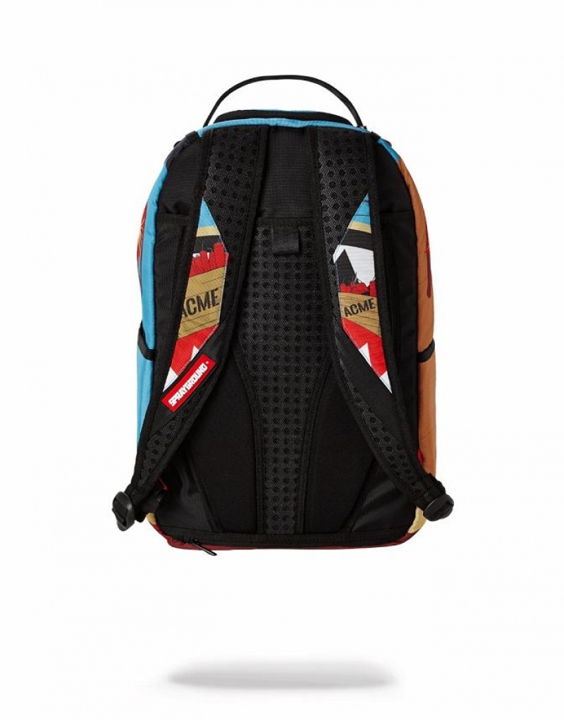 Multicolor Men's Sprayground Coyote Vs Roadrunner Shark Backpacks | OPYB59742