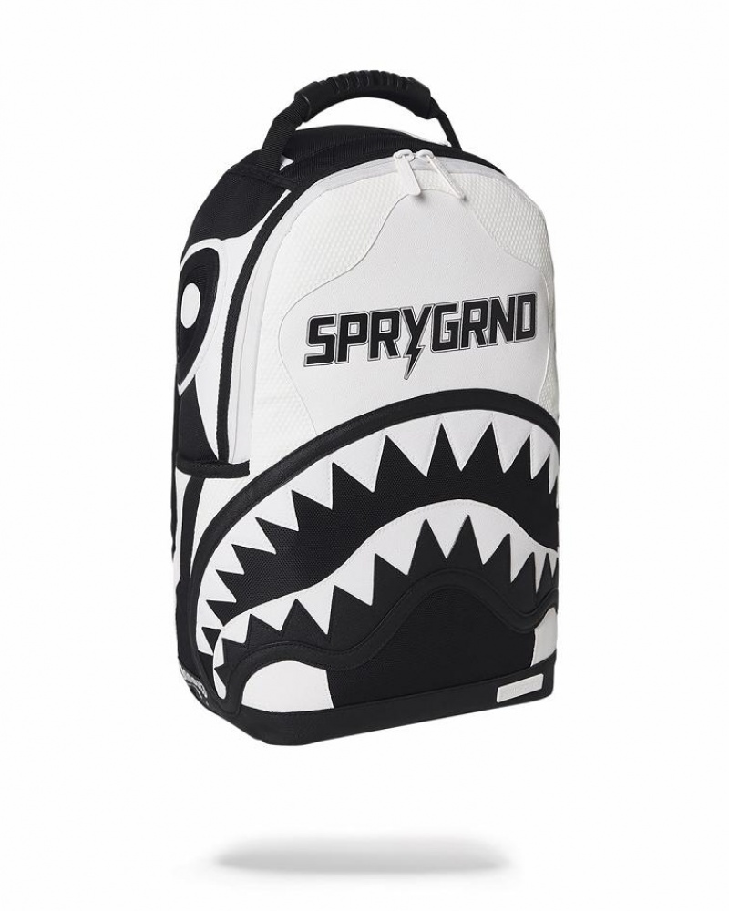 White Black Men's Sprayground Swerve Backpacks | APIU18539