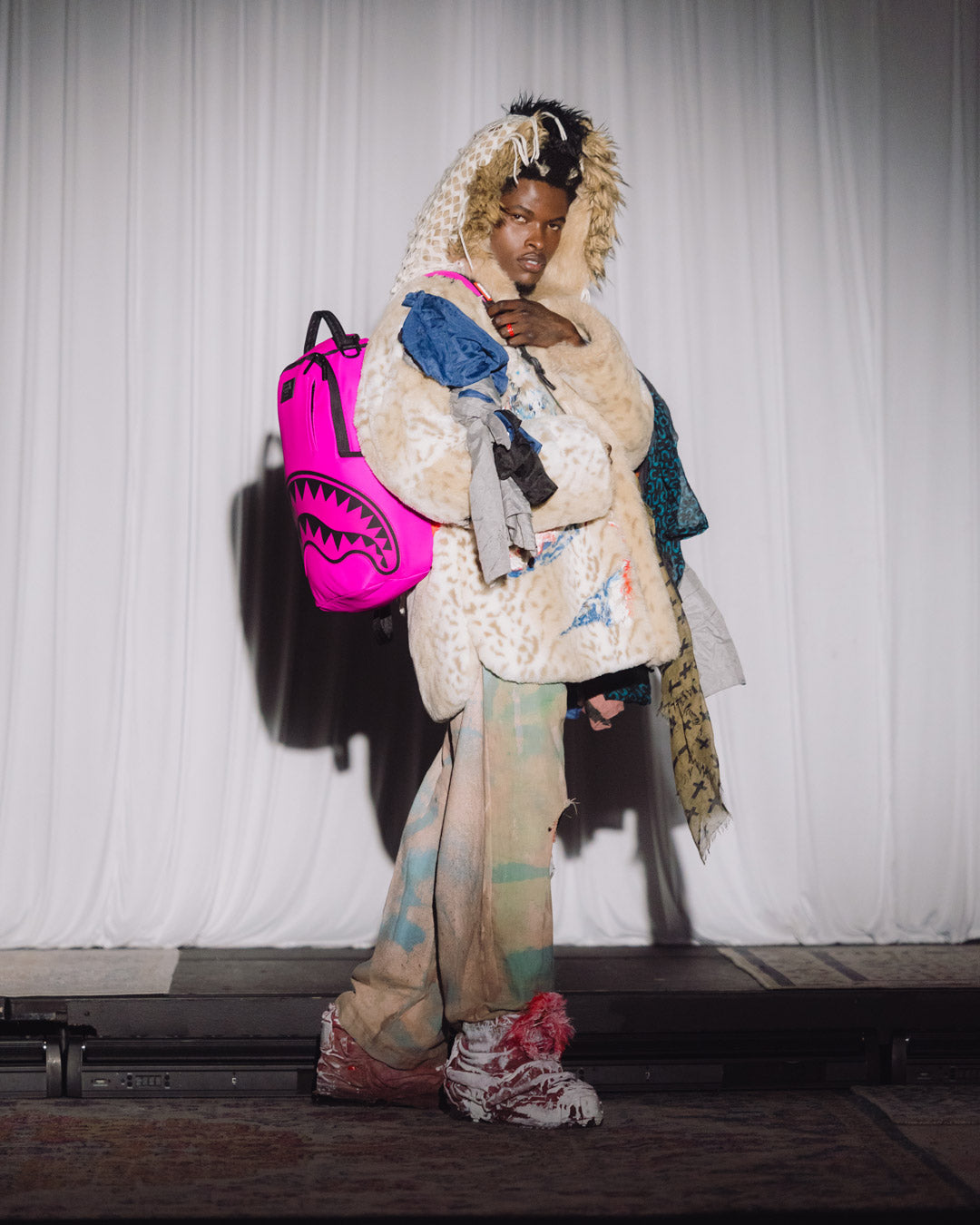 SHARK CENTRAL 2 PINK CODE BACKPACK - Image 2