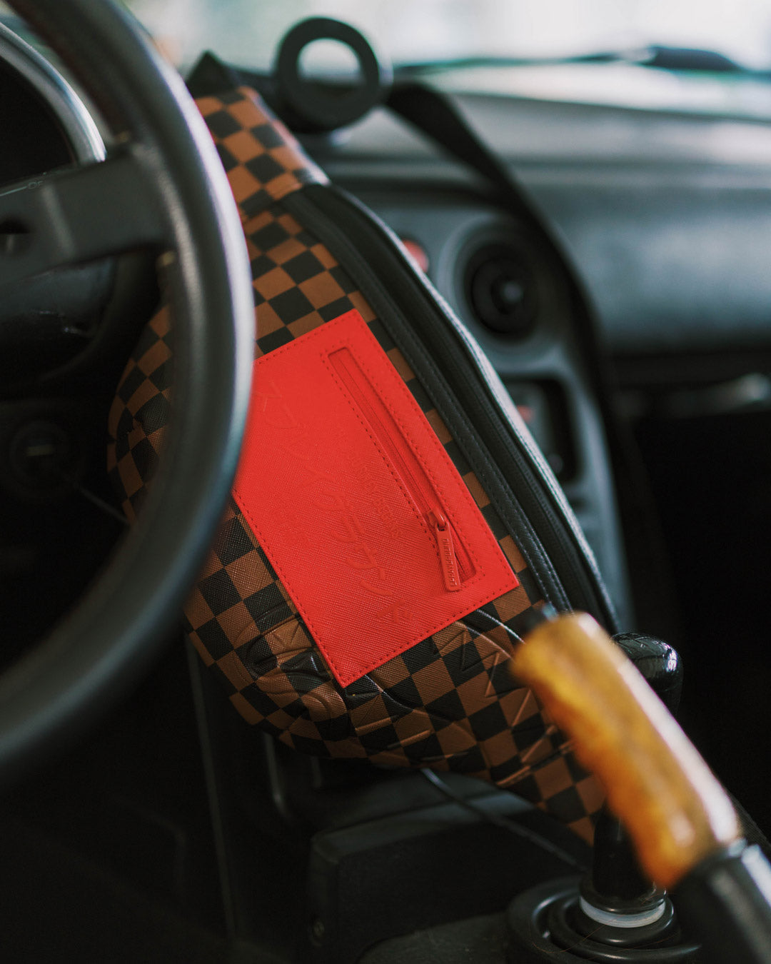 KATANA CHECK BOSS SAVVY CROSSBODY - Image 9