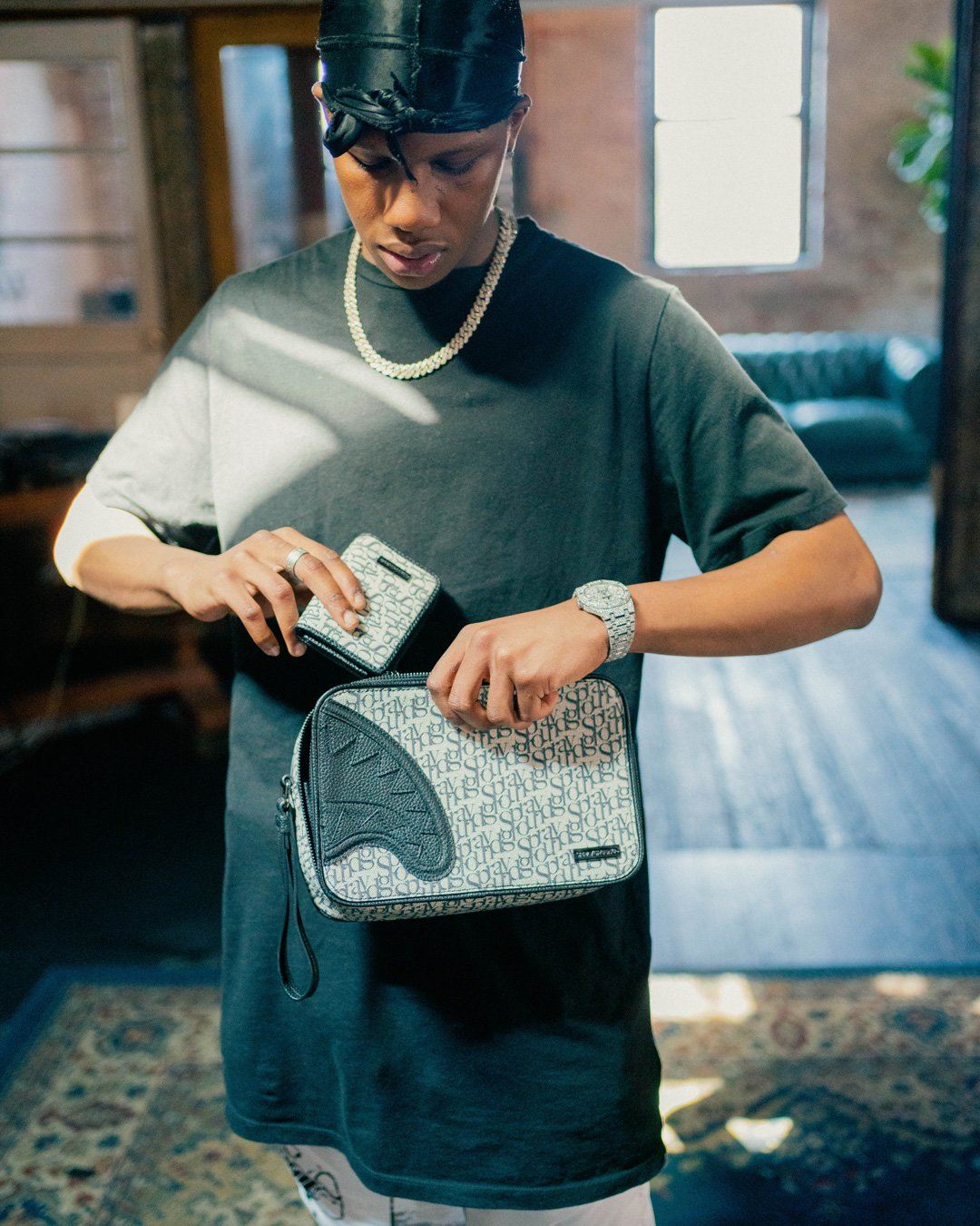 SG ALL DAY TOILETRY BAG - Image 2