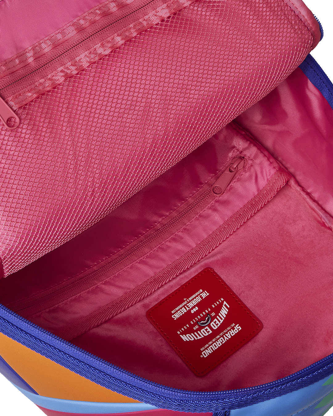 I'M ON VACATION ON MY YACHT BACKPACK - Image 14