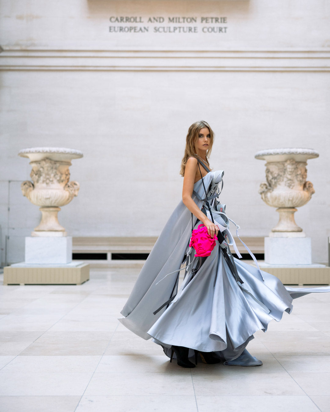 THE MET CANOVA MEDUSA HANDBAG (PINK) - Image 2