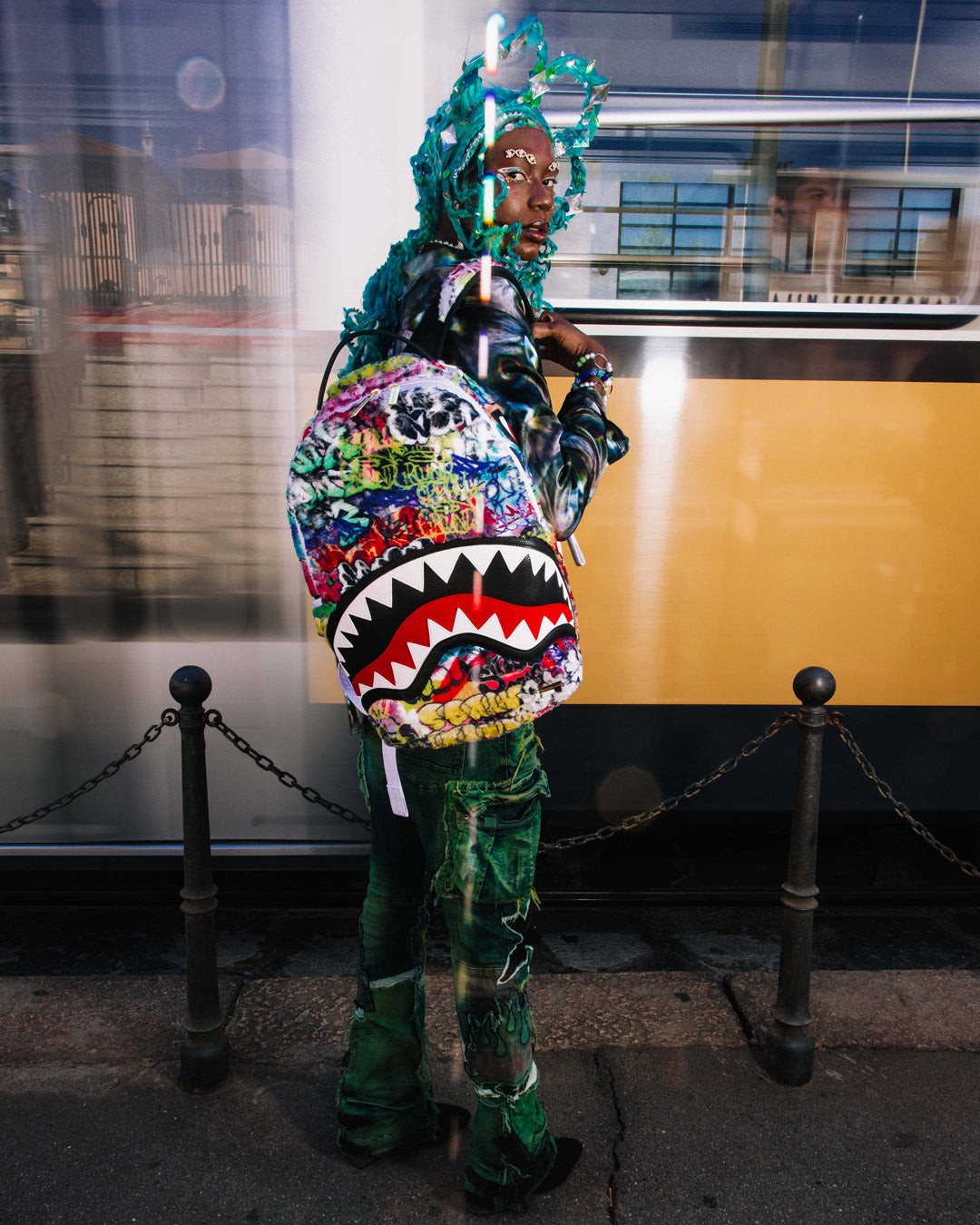 LE MONDE DES GRAFFITIS BACKPACK - Image 6