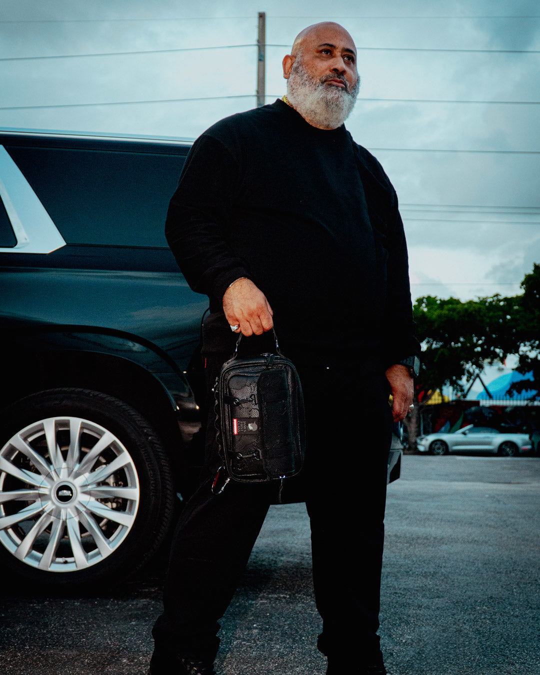 JAMES FIRST CLASS TYCOON TRAVELER CROSSBODY - Image 2