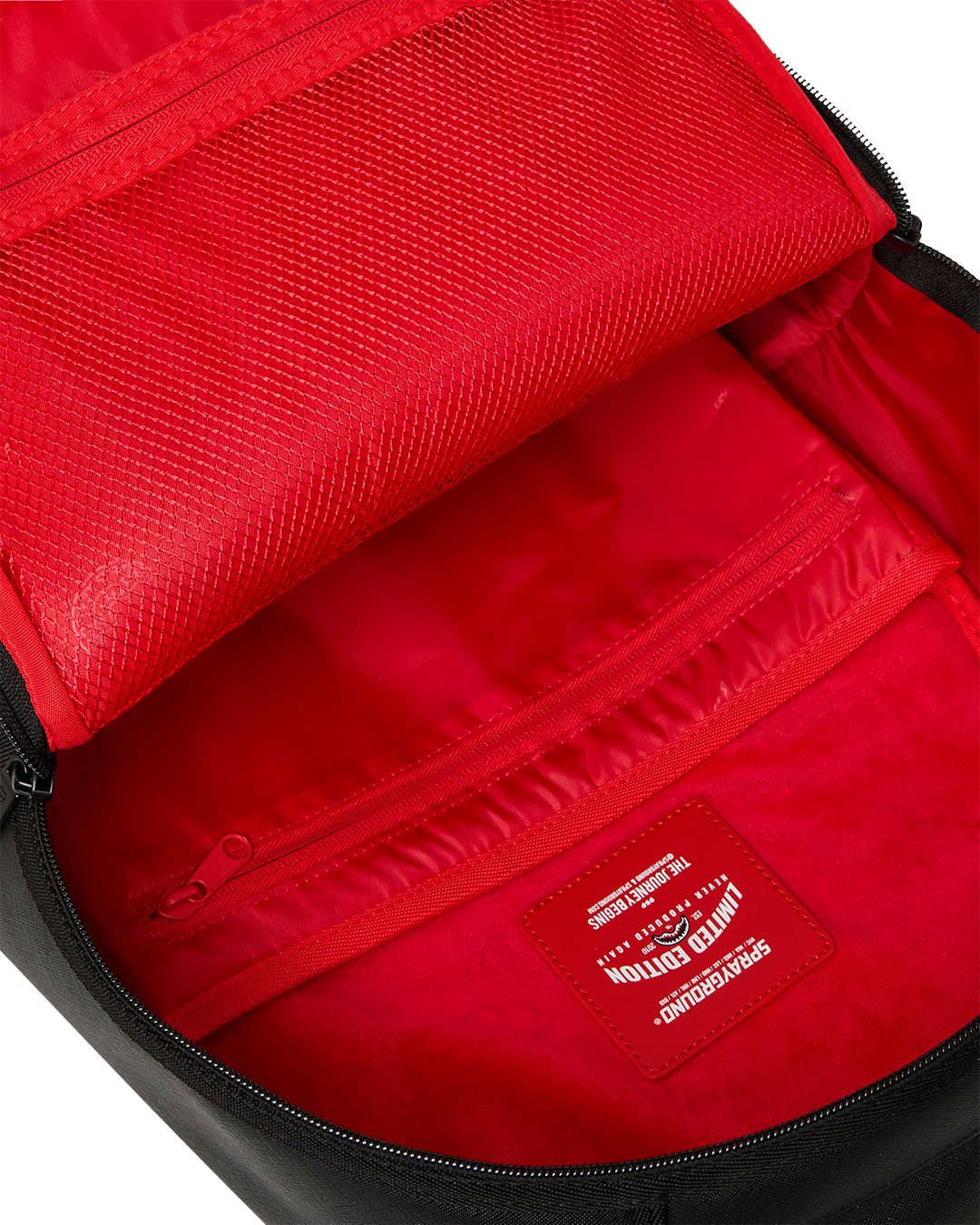 SHARK CENTRAL - THREAD COUNT BACKPACK - Image 13