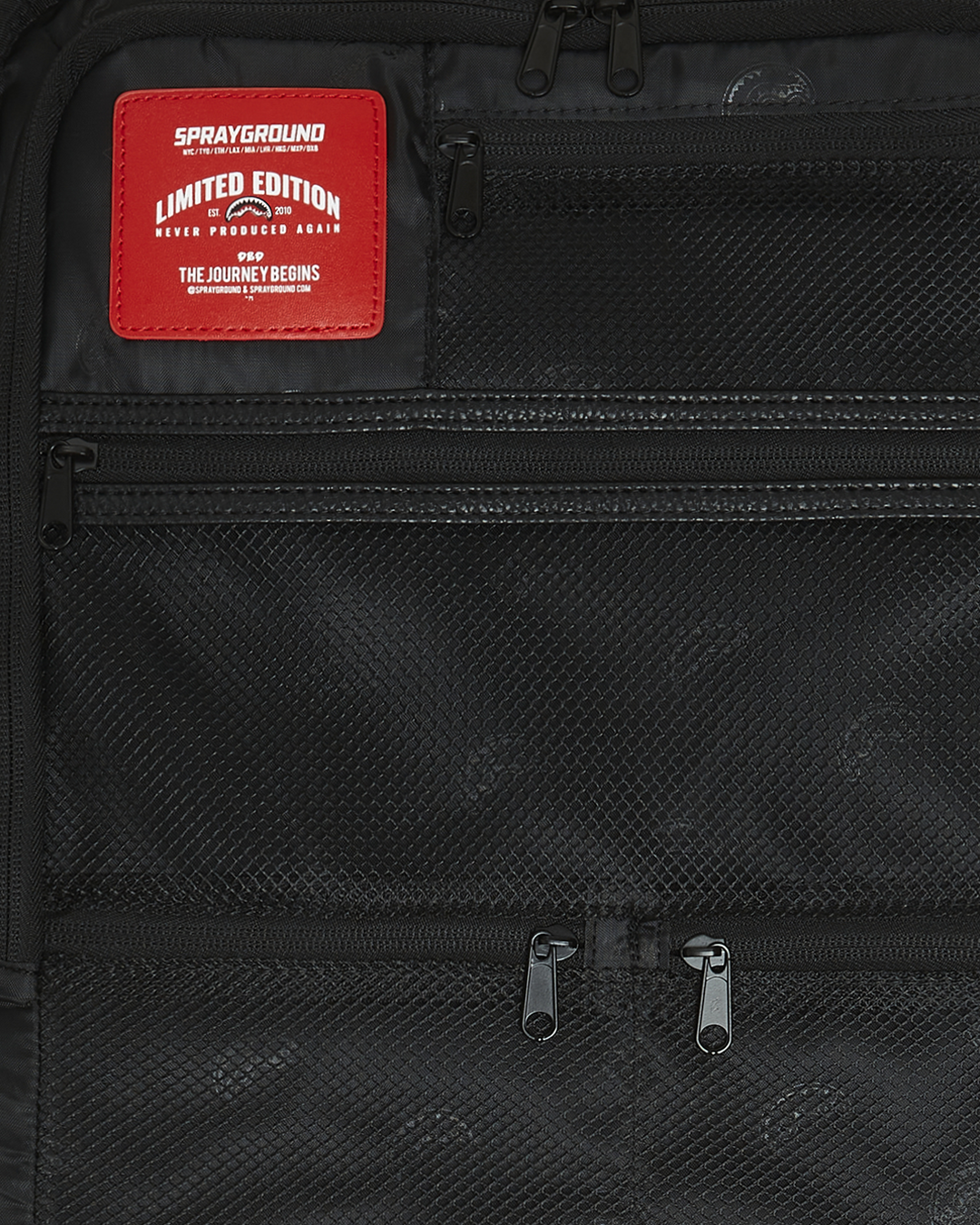LENTICULAR EFFECTS SOFT SHELL CARRY-ON LUGGAGE - Image 15