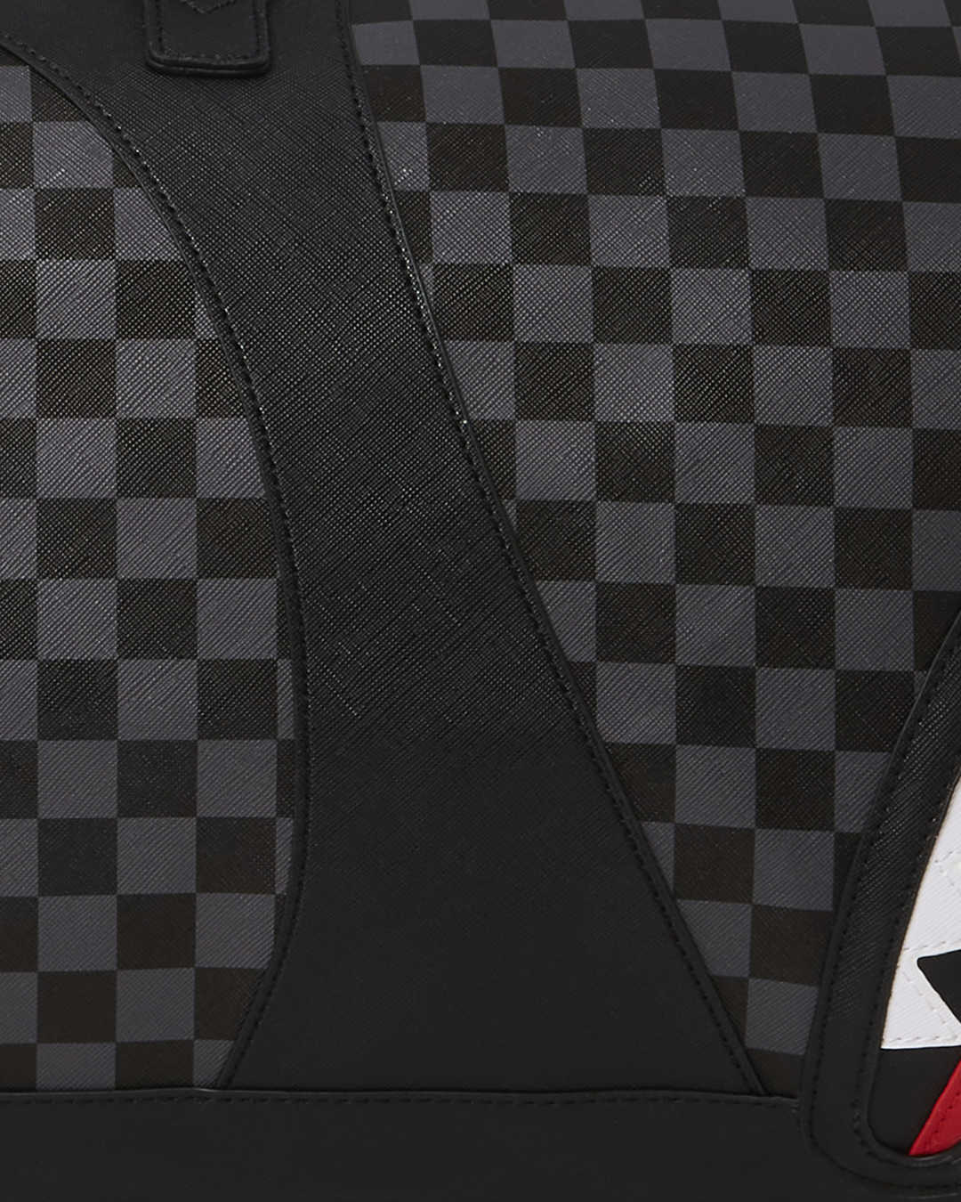 HENNY AIIR TO THE THRONE DUFFLE - Image 13