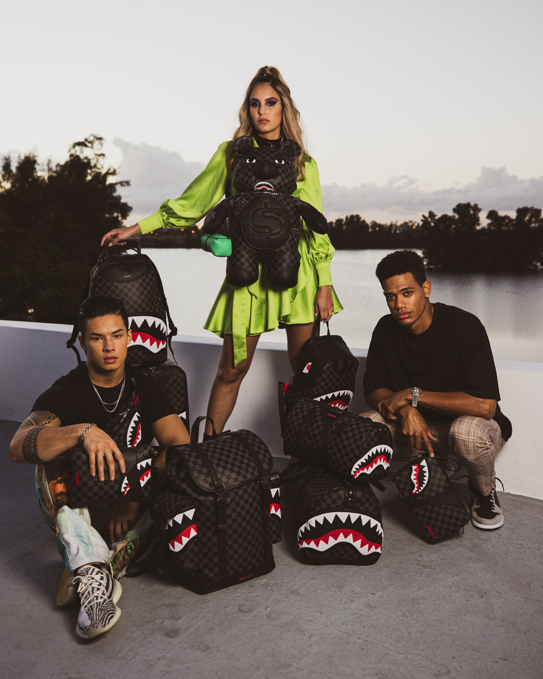 HENNY AIIR TO THE THRONE MINI DUFFLE - Image 14