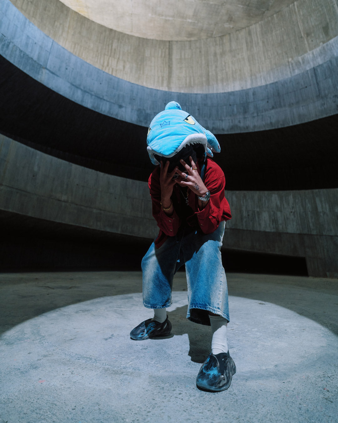 STUFFED SAVAGE HOODY BACKPACK SHARK - Image 2