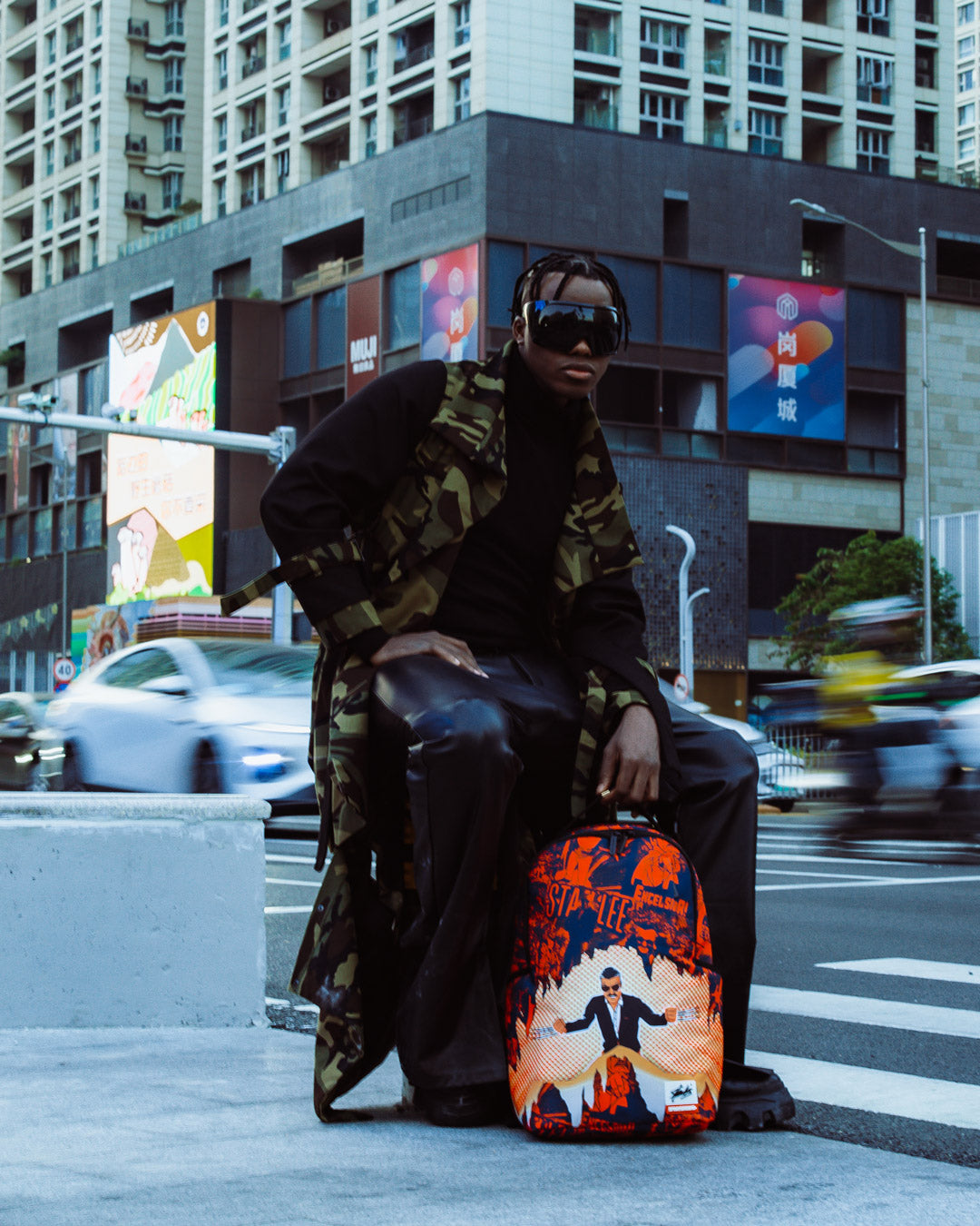 STAN LEE COLLAB BACKPACK - IF YOU CAN'T FIND A HERO. BE ONE - Image 4