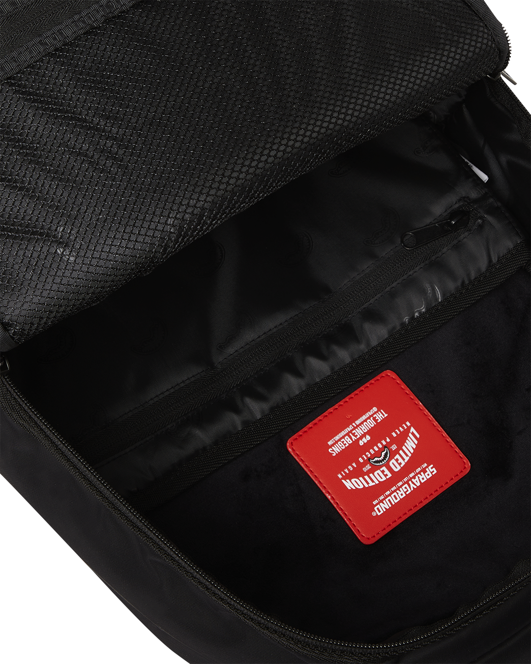 SHARK CENTRAL DANGER ZONE BACKPACK - Image 12